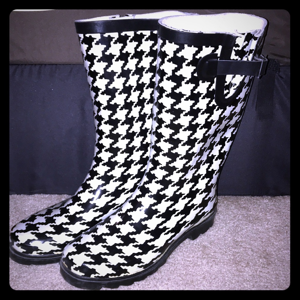 Black and white rain boots